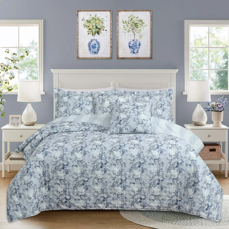 Blanc MariClò - Elisa Blue Patterned Quilt