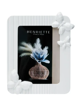 Henriette - White Butterfly Frame - Ostuni