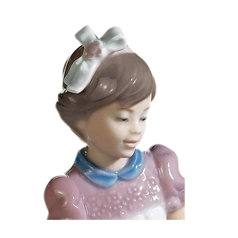 Lladró - Little Girl with Cake Sculpture - Porcelain