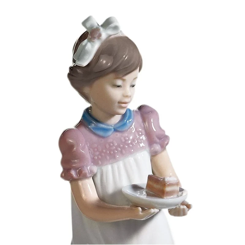 Lladró - Little Girl with Cake Sculpture - Porcelain