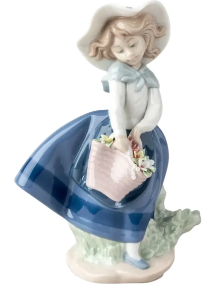 Lladró - Girl with Bag Sculpture - Porcelain