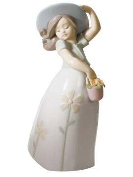 Lladró - Little Girl Daisy Sculpture - Porcelain