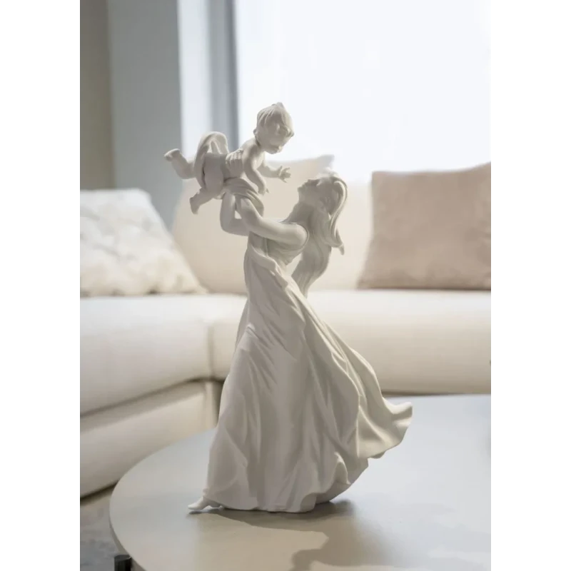 Lladró - Mother Sculpture My Beautiful Baby - Matte White
