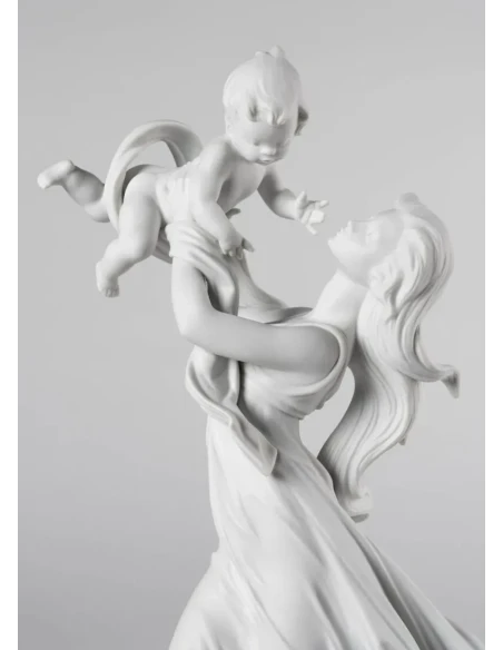 Lladró - Mother Sculpture My Beautiful Baby - Matte White