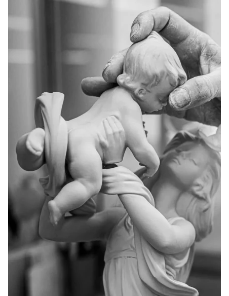 Lladró - Scultura Madre il Mio Bellissimo Bebè - Bianco Opaco