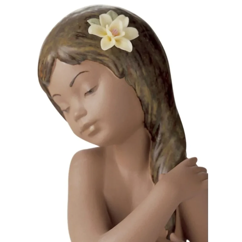 Lladró - Pacific Breeze Girl Sculpture - Porcelain Stoneware