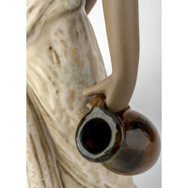 Lladró - Water Tank Sculpture - Porcelain Stoneware