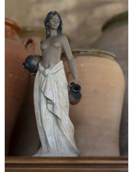 Lladró - Scultura Acquaiola - Gres Porcellanato