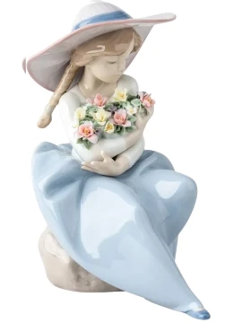 Lladró - Girl with Flowers Sculpture - Porcelain