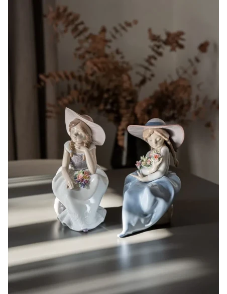 Lladró - Girl with Flowers Sculpture - Porcelain