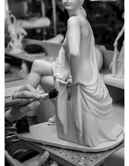 Lladró - Scultura Nudo con Scialle - Porcellana