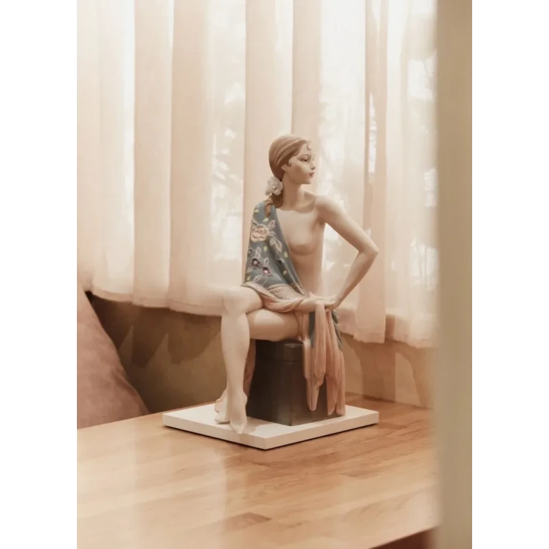 Lladró - Scultura Nudo con Scialle - Porcellana