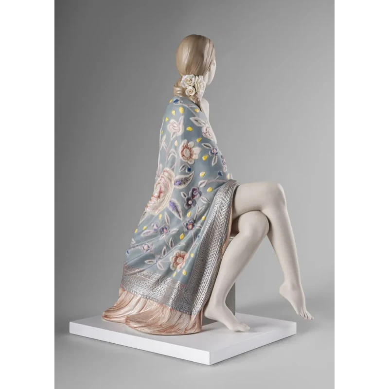 Lladró - Nude with Shawl Sculpture - Porcelain