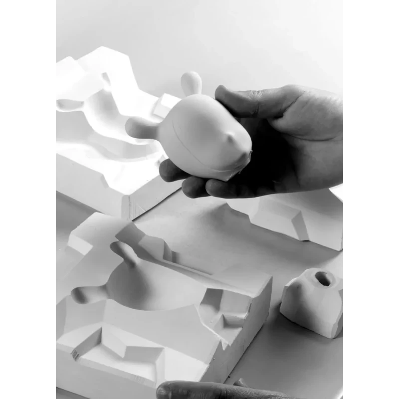 Lladró - Scultura The Chocolate Guest - Marrone / Bianco