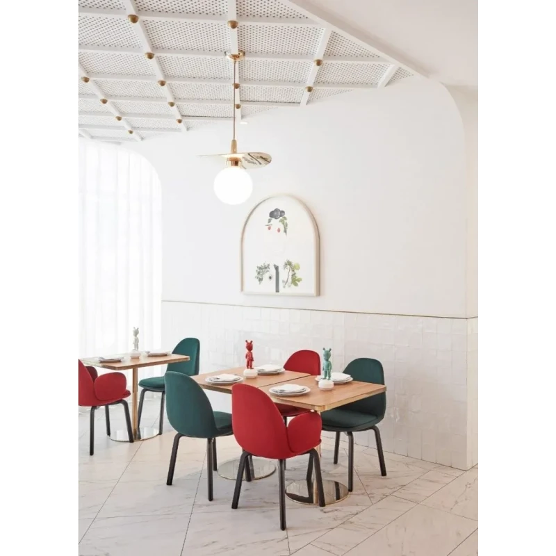 Lladró - Scultura The White Guest - Bianco