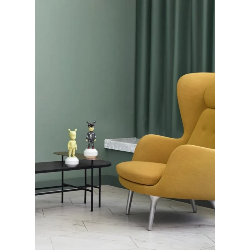 Lladró - The Yellow Guest Sculpture - Yellow / White