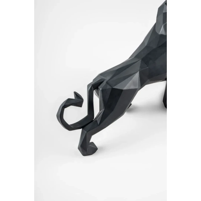 Lladró - Lion Sculpture - Matt black