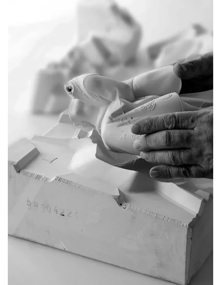 Lladró - Scultura Amore II Fiori - Porcellana