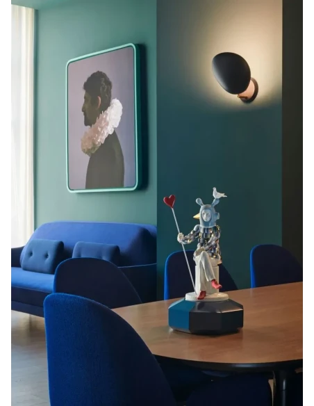 Lladró - The Lover III sculpture. By Jaime Hayon