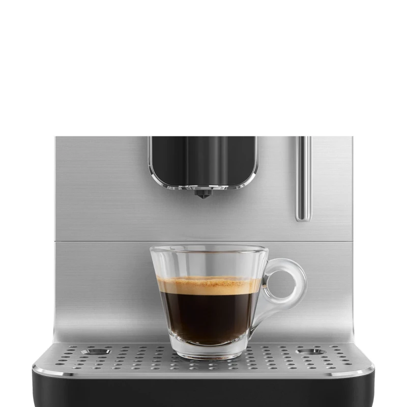 Smeg - Automatic Coffee Machine with Steam Wand - Black