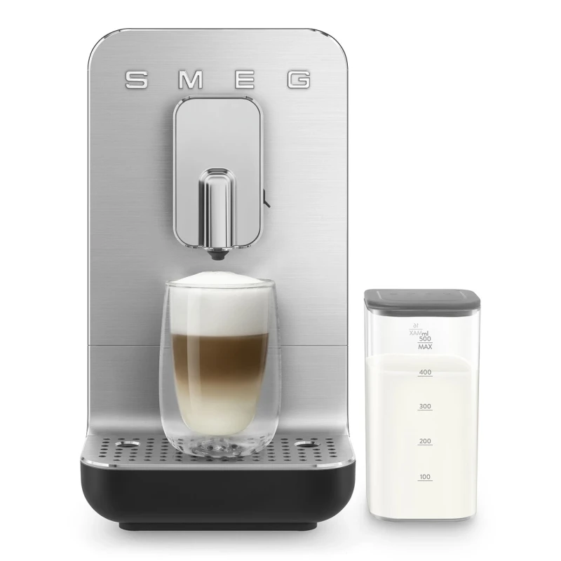 Smeg - Automatic Coffee Machine with Milk System - Black
