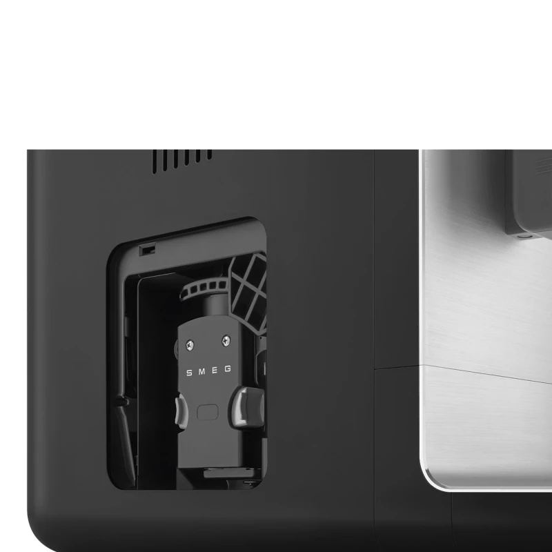 Smeg - Automatic Coffee Machine with Milk System - Black