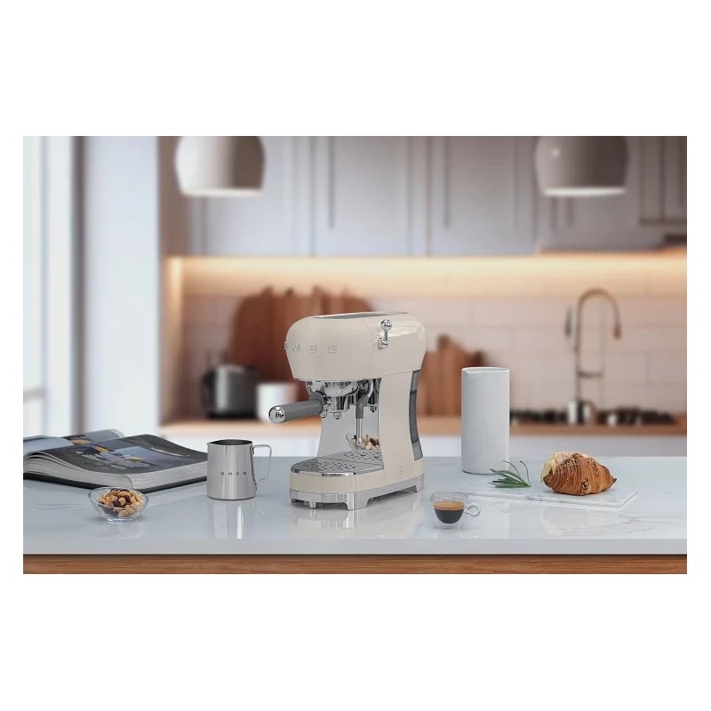 Smeg - Manual Espresso Coffee Machine - Cream