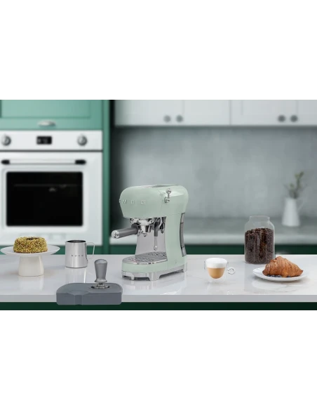 Smeg - Manual Espresso Coffee Machine - Pastel Green
