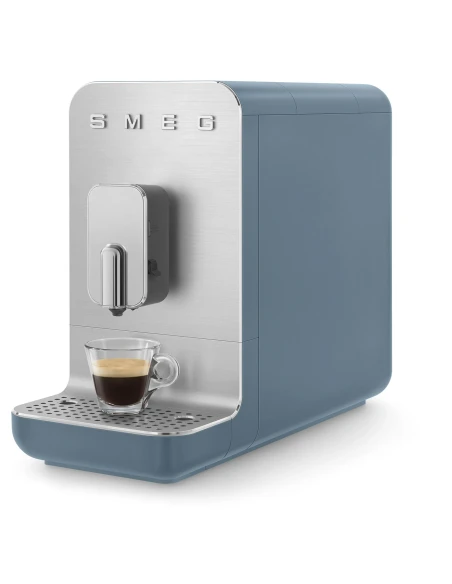 Smeg - Macchina da Caffè Automatica con Sistema Latte - Storm Blue