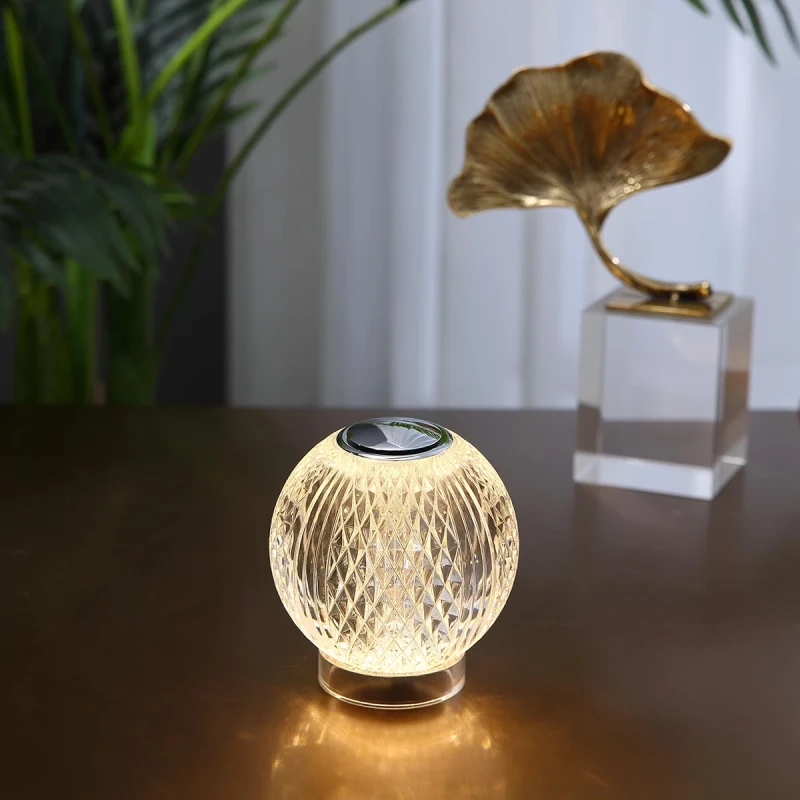 Illuminati - Diamante Rechargeable Table Lamp - Gold