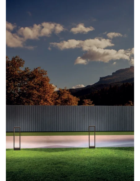 Redo Group - Radeon Garden Post - Dark Grey