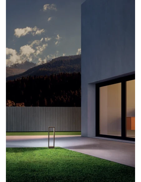 Redo Group - Radeon Garden Post - Dark Grey