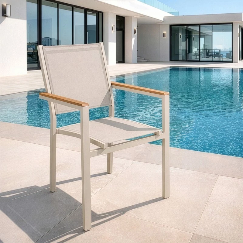 Camacho - Sedia per Esterni Vargas  con Inserti in Legno - Alluminio Crema / Tessuto Crema