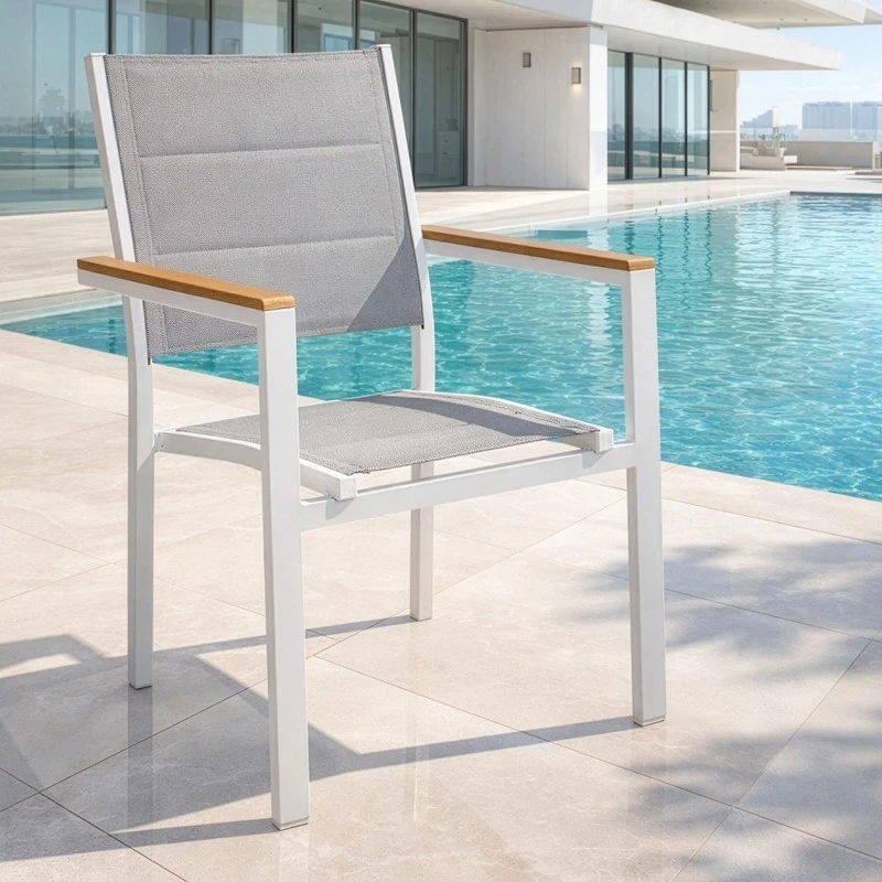 Camacho - Sedia Imbottita per Esterni Vargas  con Inserti in Legno - Alluminio Bianco / Tessuto Grigio