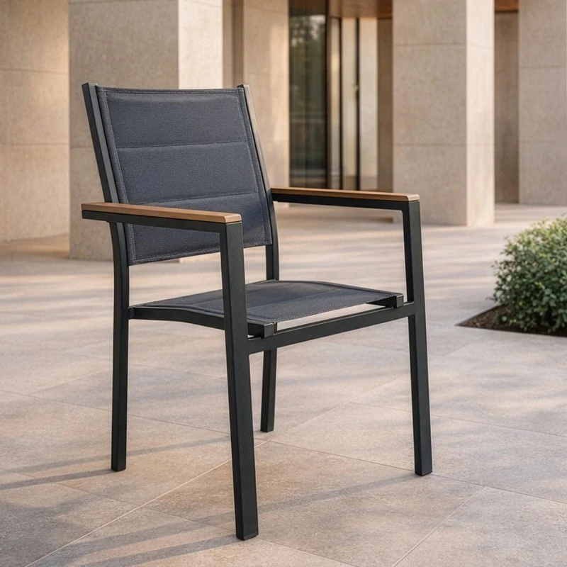 Camacho - Sedia Imbottita per Esterni Vargas con Inserti in Legno - Alluminio Antracite / Tessuto Antracite
