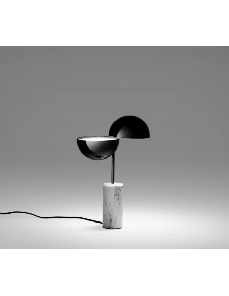 Penta - Elisabeth Lampada da Tavolo - Cromo Nero Lucido / Marmo Bianco di Carrara