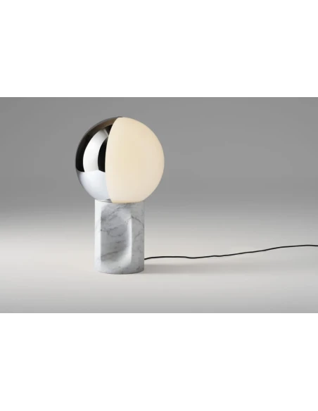 Penta - Je Suis Lampada da Tavolo - Bianco Argento / Marmo Bianco Carrara