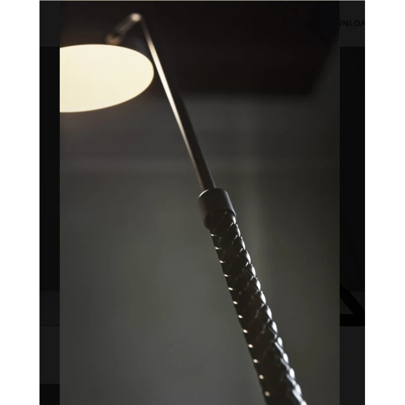 Penta - Spoon Lampada da Tavolo Regolabile - Nero / Cuoio Intrecciato Nero