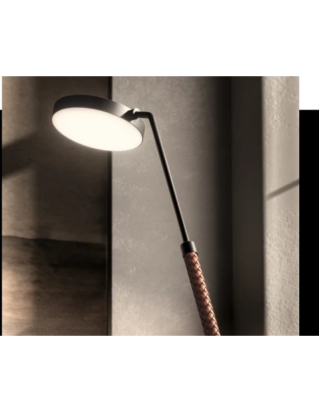 Penta - Spoon Lampada da Tavolo Regolabile - Nero / Cuoio Intrecciato Cognac