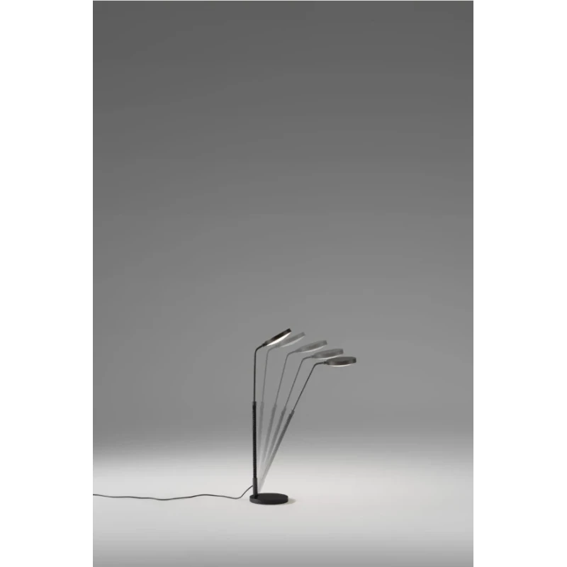 Penta - Spoon Lampada da Tavolo Regolabile - Nero / Cuoio Intrecciato Cognac