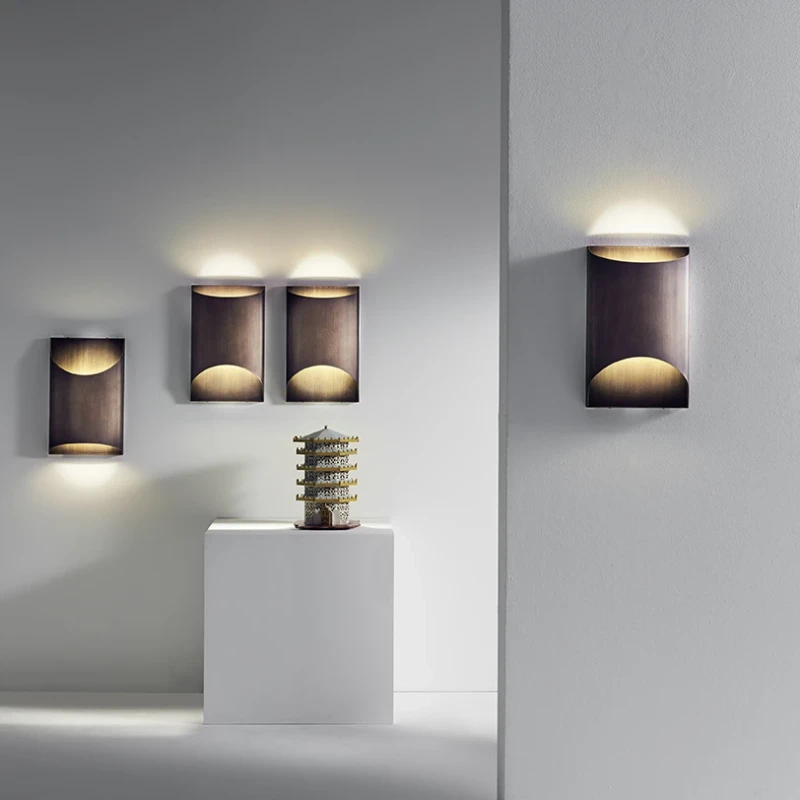 Penta - Aprile Wall Lamp - Brushed Bronze