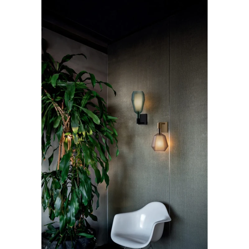 Penta - Mom Slim Wall Lamp - Matte Black Frame
