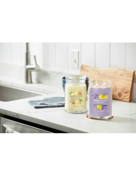 Yankee Candle - Iced Berry Lemonade  Candela in Giara Grande