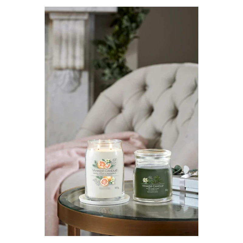 Yankee Candle - White Spruce & Grapefruit Candela in Giara Grande