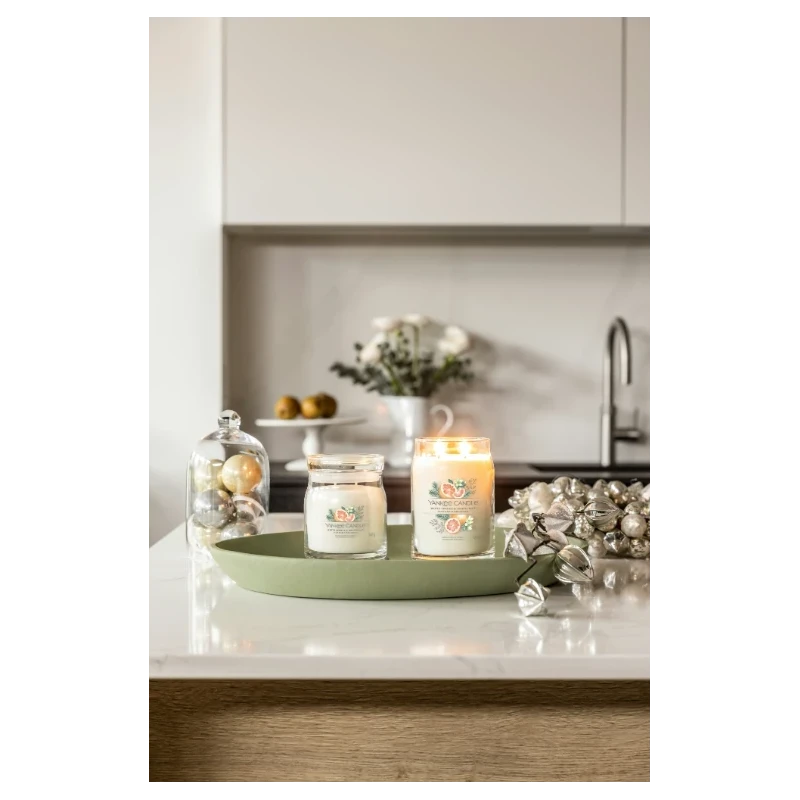 Yankee Candle - White Spruce & Grapefruit Candela in Giara Media