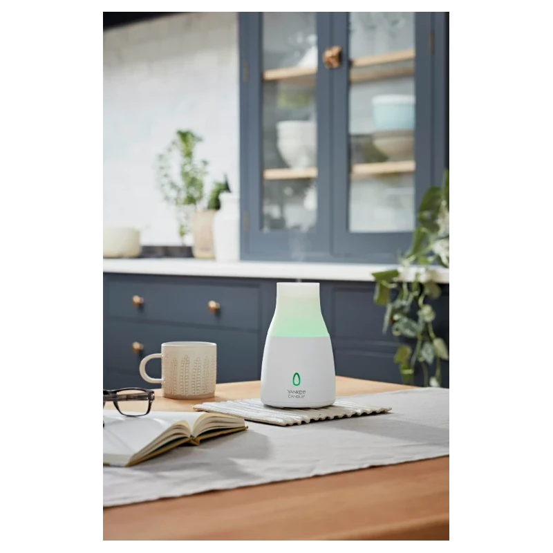 Yankee Candle - Ultrasonic Diffuser Starter Kit - Black Cherry