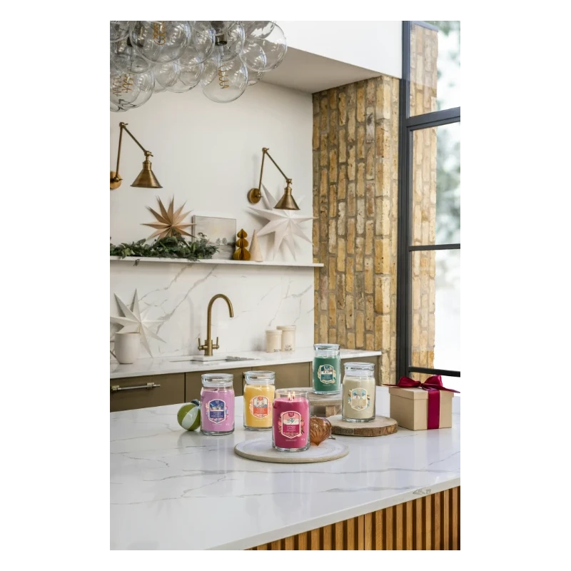 Yankee Candle - Santa on Skis - Candela in Giara Grande