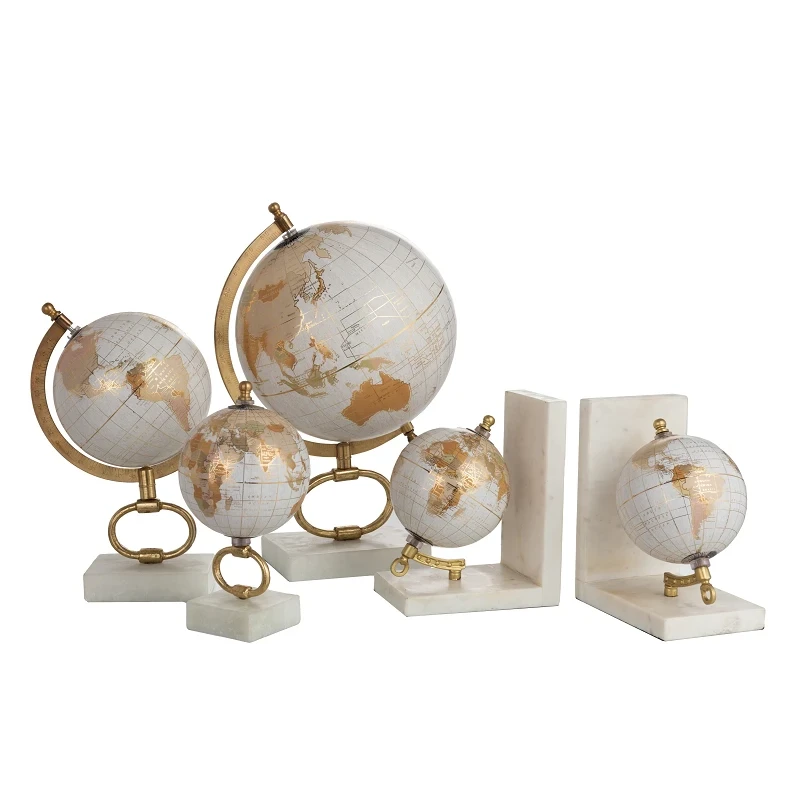 J-Line - Mappamondo + Piede Marmo -  Bianco / Oro