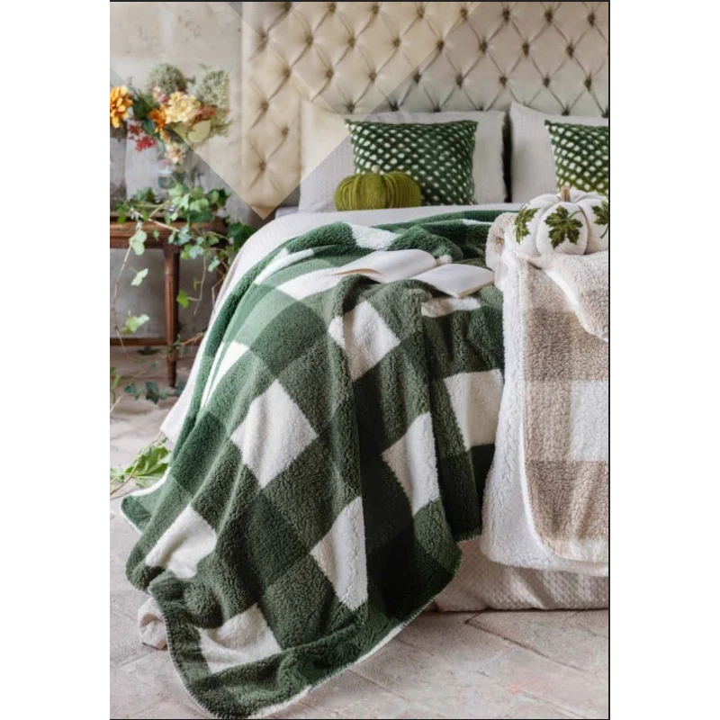 Blanc MariClò - Green Square Sherpa Throw - 140 x 170 cm